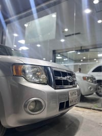 ايسكيب ٢٠٠٨ • V6 • فول مواصفات