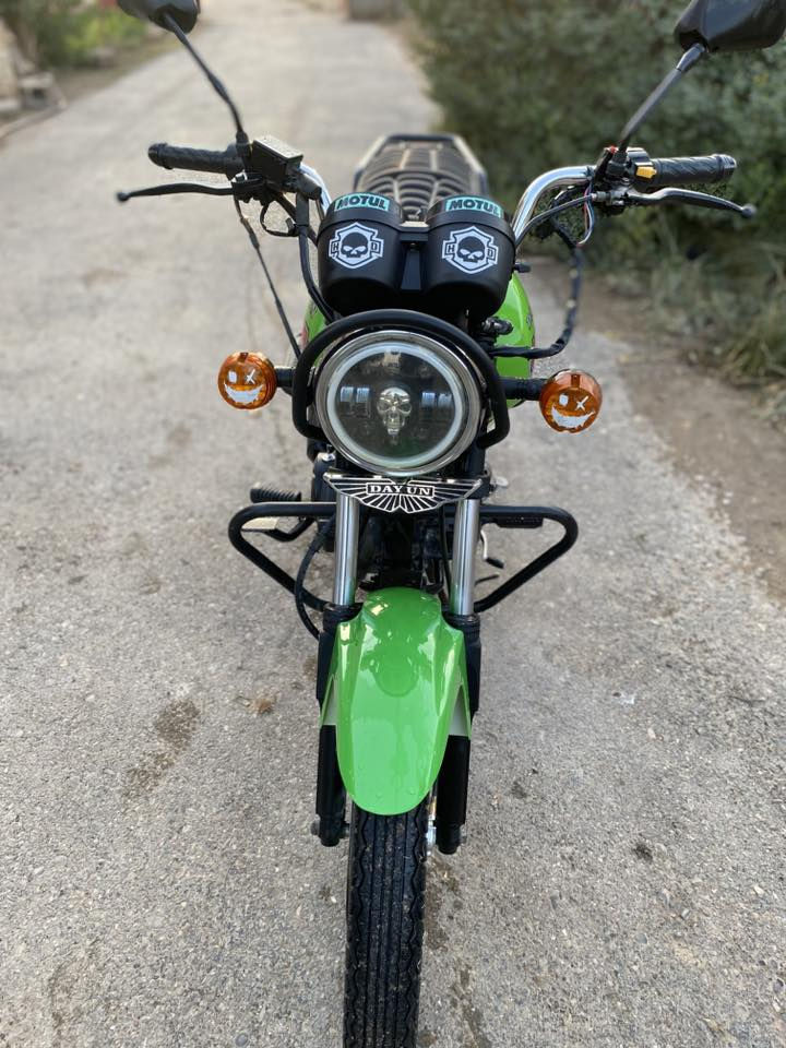 السلام عليكم دايوان  موديل2022 شهر 8 محرك 200
أوأرق سحب مكفول فقط طعجه بل تانكي نفس نضافه الي بصوره مكان ديالى شهربان ***********
