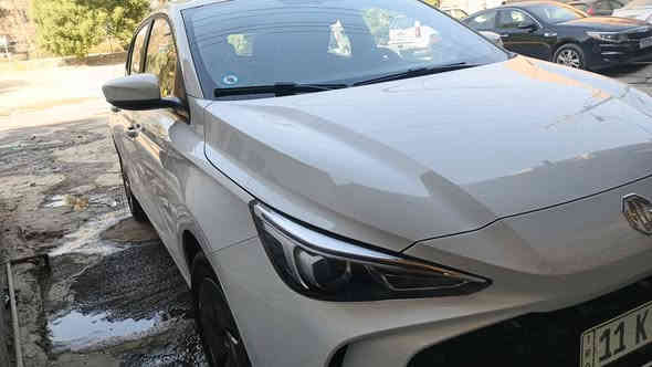 سلام عليكم أم جي 3  2025جديدة ولا شخط بيهية ماشية 1300السعر 119 وبيهة مجال قليل العنوان الدورة رقم الهاتف***********
