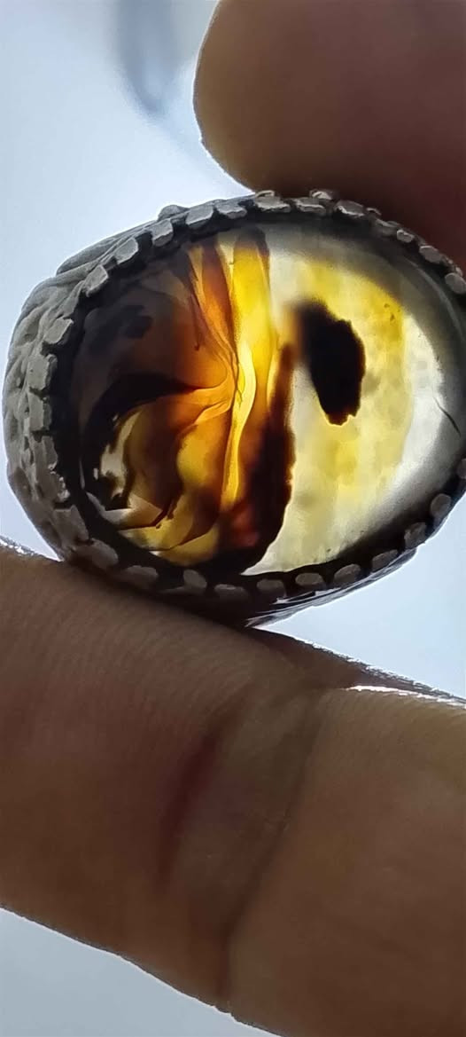 محبس عقيق يماني قديم 
الفضه عيار 925 مختوم سعره35
*********** البصرة, العراق
