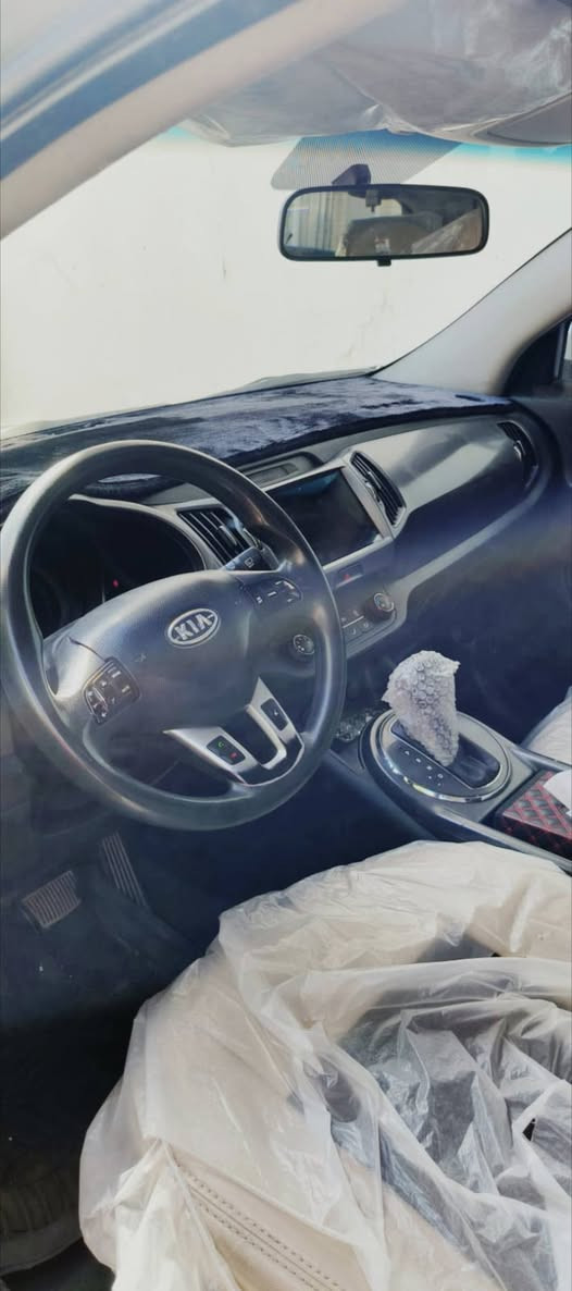 وارد أمريكي 2011 دهوك 
اسبورتاج 2011 دهوك 
ماشي 180 ألف 
الحادث / جاملغ الخلف السائق وصبغ قليل 
العنوان / سليمانية 
تحويل مباشر
السعر / 123 ورقه 
واتساب / ***********
