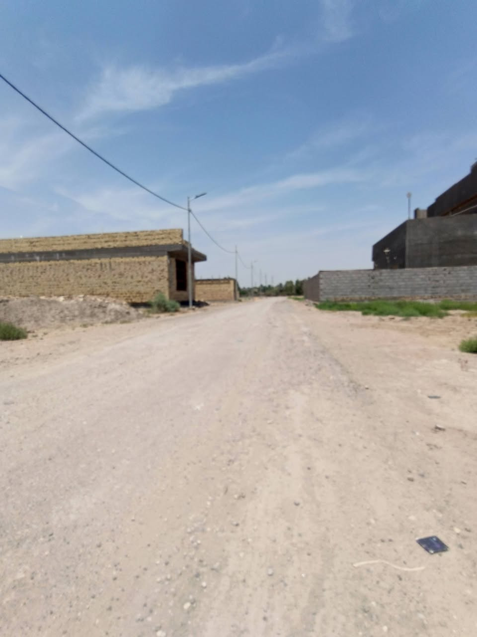 قطعه طابو سند ٢٥ للبيع المساحه ٢٠٠م القطعه مدفونه وجاهزه للبناء موقع القطعه قضاء المحاويل الحي الجديد خلف حسينيه خنفاره علما أن القطعه تحتوي على كافه الخدمات من ماء وكهرباء وتبليط وموقع مميز وسعر مناسب سعر القطعه ١٢مليون وبيها مجال بسيط. 
للأستفسار ***********
