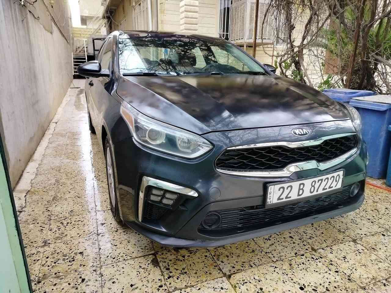 السلام عليكم 
فورتي 2021 أمريكي
گير عادي 6 نمر 
محرك 2000 دوش
بيها صبغ أربع قطع أبيع حزام
ضربتها بجاملغ اليسار الخلفي صور الضرر مرفقة
بيها بارد شوية بلسقف
إيرباك البردة فقط طاك
المواصفات
تحكم ستير جهتين
تحديد سرعة
تحديد مسار
رادار أمامي أوتو ستوب
كامرة دوارة
السيارة بأسمي شرط التحويل
بيها كوبون ألكتروني
رقم أربيل الجديد هزة جديدة
باتري جديد أربع تايرات جدد
السعر 105 $ مجالها بسيط
المكان الموصل الجانب الأيمن حي 17 تموز
للتواصل الأتصال على الأرقام :
*********** آسيا
*********** كورك
