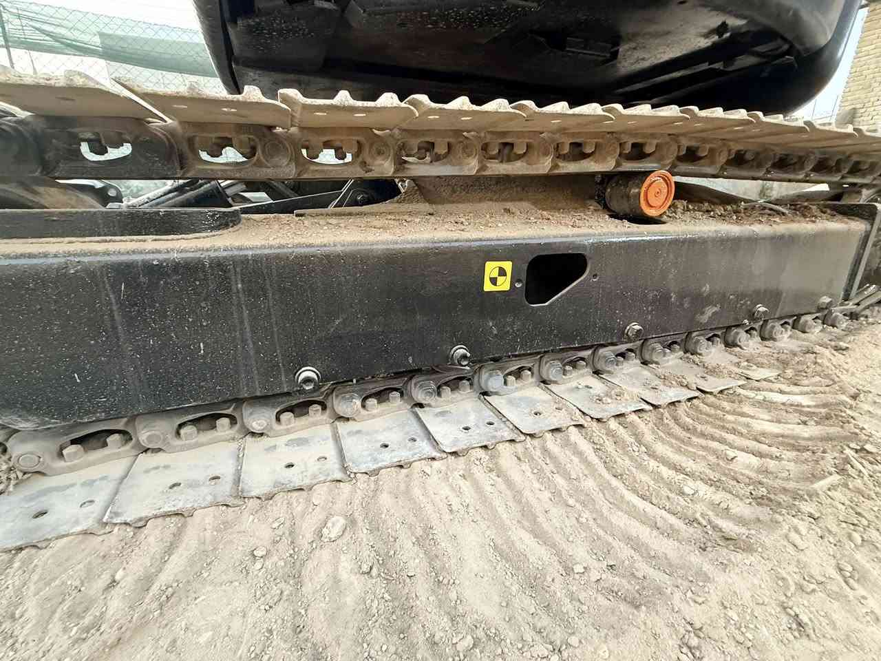 السلام عليكم حفار صغير للبيع
هيتاشي  منفيس

مشتغله قليل بالعراق 

‏zaxis UR 55/

عدد ساعات العمل 7000 

جب طويل 

محرك جديد لا تنقيص ولا تبخير 

حداديه جديده 

جكات جديده 

مضخة جديده

موديل 2005 اصل 

كهربائيات كامله 

المكينه ما بيها اي نقص 

احلى من الصور

 

الشراي يتصل /

***********

***********

@
