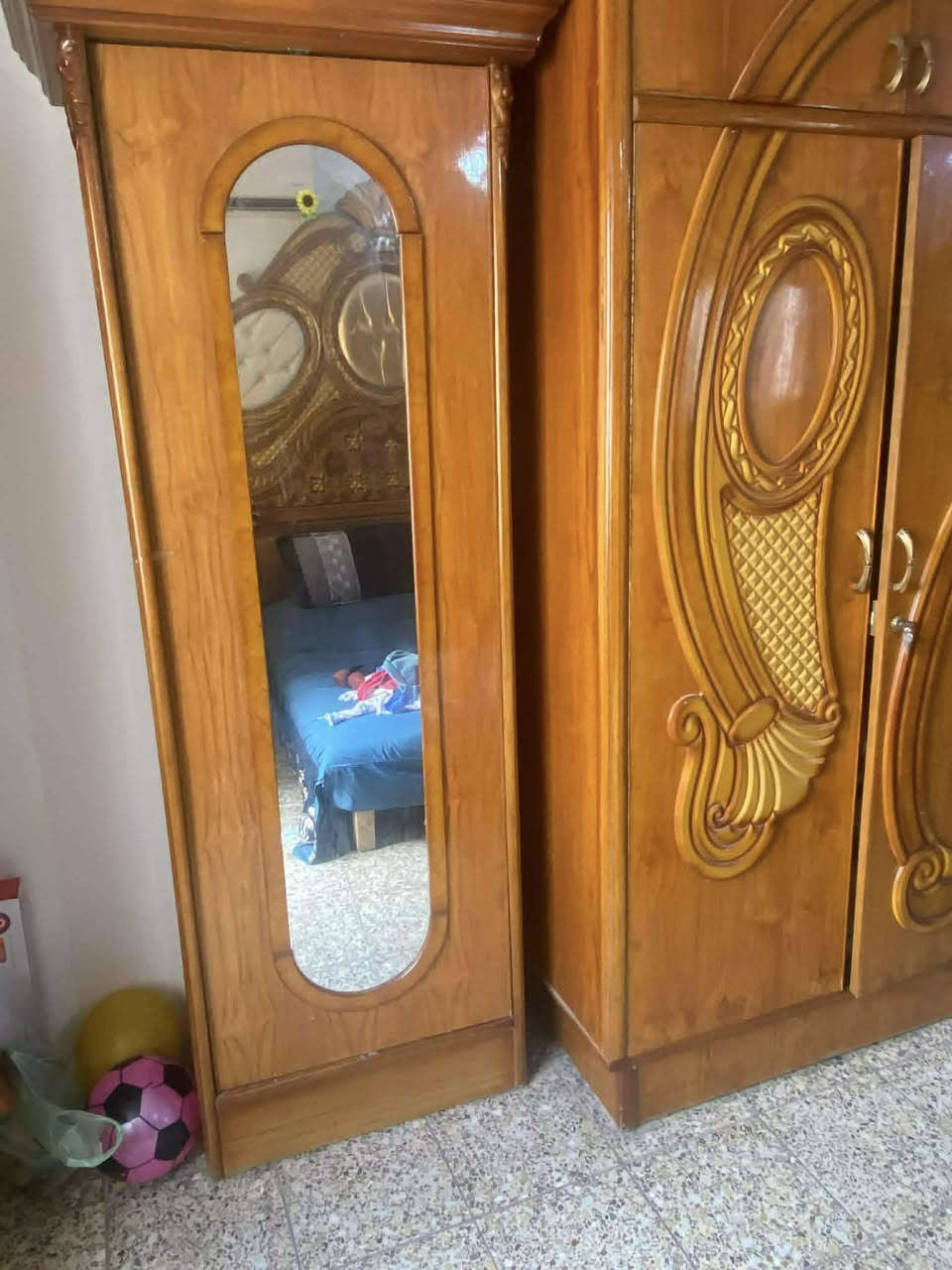 غرفه عراقي 6 قطع نضيفه بدون اي ضرر دواخلها نضيفه بدون خدوش. تكمه ثكيله
السعر/600 بيها مجال 
العنوان/ بغداد البياع


**إذا كنت صاحب هذا الإعلان وتريد حذفه لأي سبب، رجاءا أرسل رسالة إلى الدعم الفني**