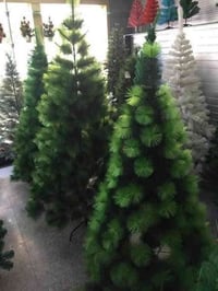 شجرة كريسماس • توصيل بيتك • هدية نشرة ضوئية