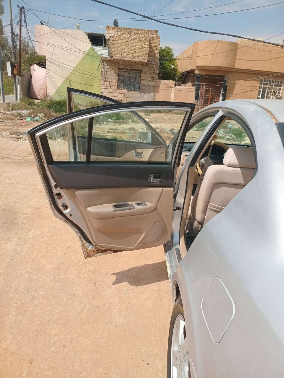 اسلام عليكم اخوان رمضان كريم على الجميع للبيع او المراوس سياره شيري اي فايف ١٣خصوصي اوتوماتيك بلادي بدون تحوير محرك ٢٠٠٠محرك كير حداديه تخم تايرات كهربائيات غرفه كشر كلهن مكفولات مصبوغه حزام جماليه لامعجون ولاضربه سياره جاهزه ميه بالميه قادسيه شرعي بابل عليها غرامات سنويه صاقطه ينزلن من سعرها السياره مامتعوبه محافظ عليها هواي سعرها ٣٨ حتى لو مراوس بسياره ادوات النتره اوسيراتو او فورتي للاستفسار الاتصال على هذا آلرقم ***********بي واتساب عنوان كربلاء
