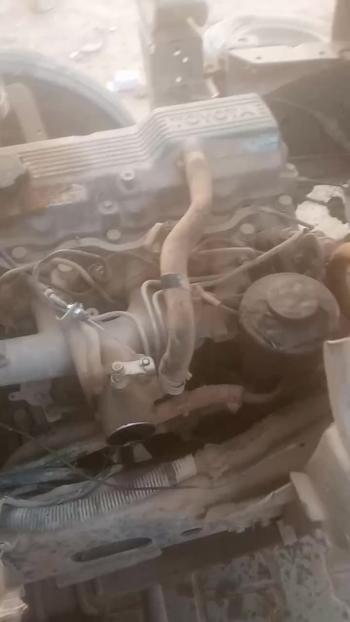 سلام عليكم مكينه تيوته كامله هيه وتفرعاته وكيره وراديتر بل كارتون وبطشات عدد 2البطشه البلكير والمضخه الخلفيه تحويره كامله حته الكاردن وياه الشراي يتصل متواجد واساب ورصيد ***********
