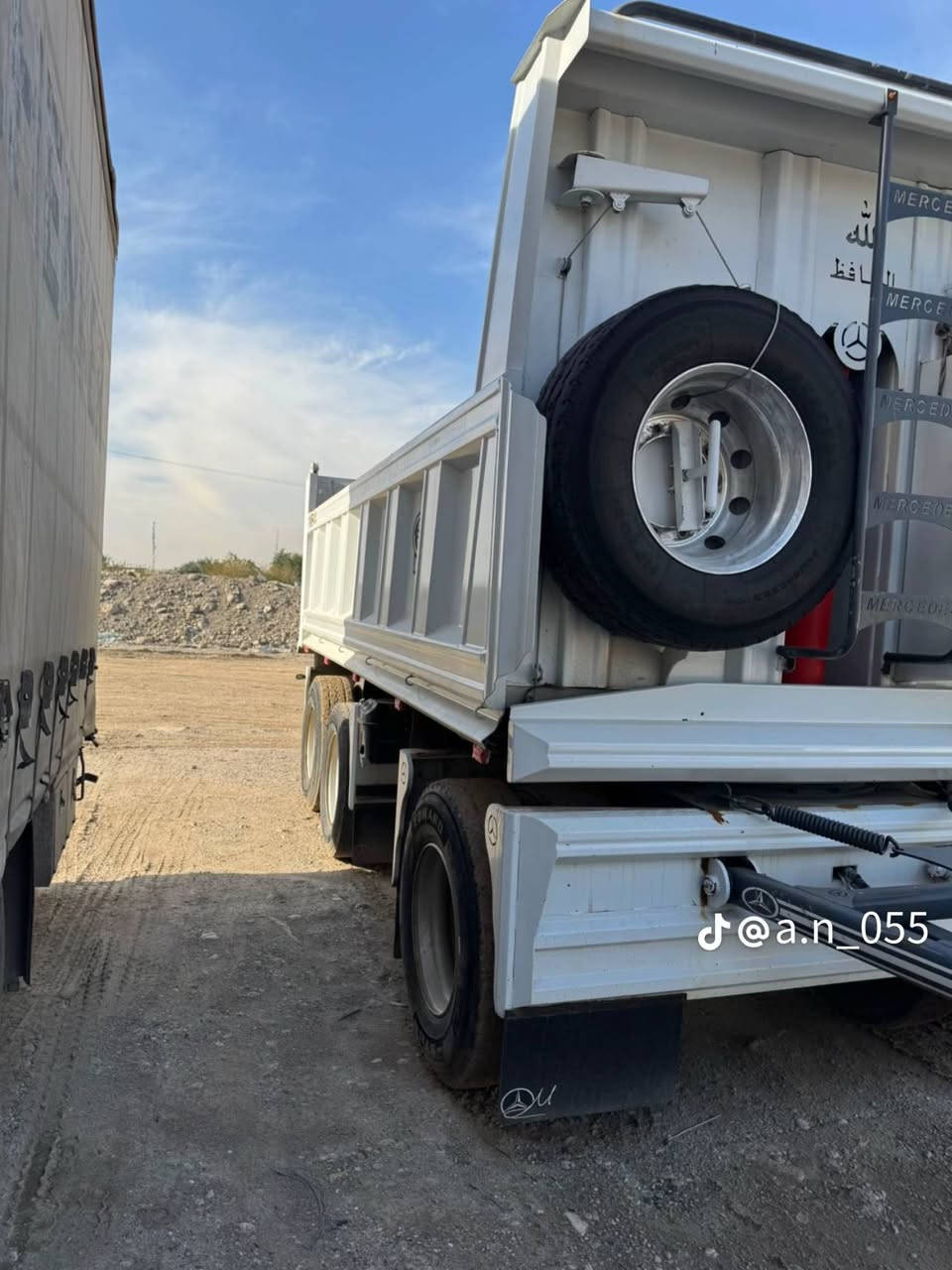 للبيع مقطوره مايلر جديده موديل ٢٠٢٥ طول ٥ونص دنكير اكتروز  طخم تاير  *********** /***********
