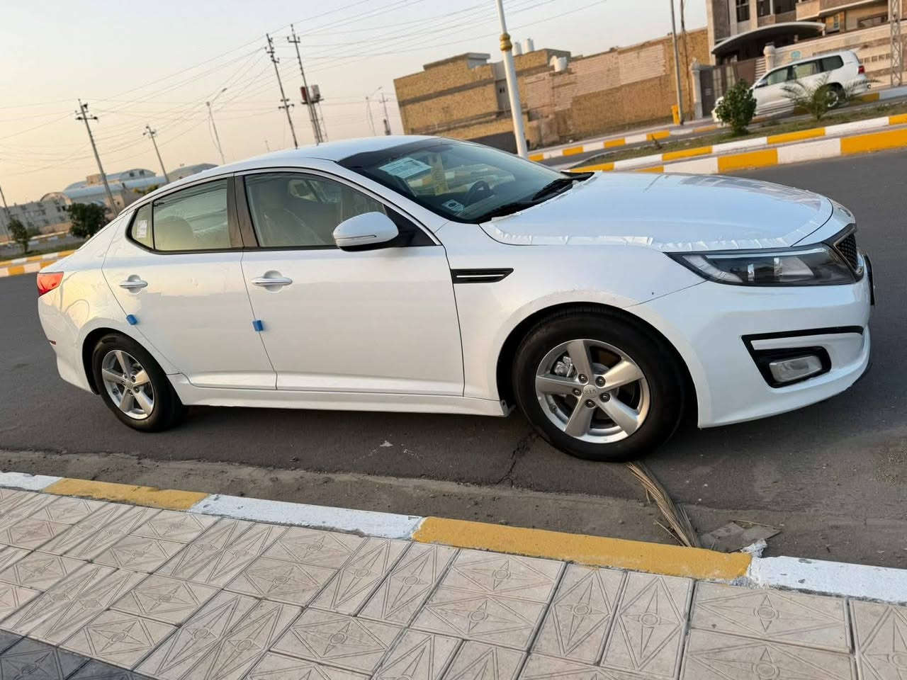السلام عليكم اوبتيمه 15 امريكي حره ذي قار ضربته بارد فقط البنيد والجاملغ بارد بدون صبغ ليبل واحد كله السياره جديده على وضع الشركه ماشيه 100 حقيقي مكينه شرط ما مفتوحه2400 كفاله كير حداديه تخم تاير نص فول جاهزه للخير سعرها 120 بيه مجال لشراي مكاني ناصريه الشطره ***********
