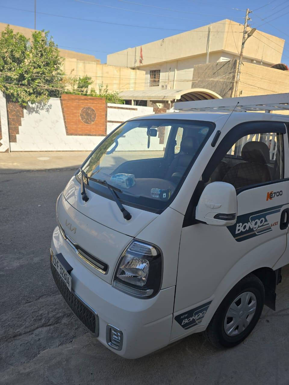 سلام عليكم 
كيا بنكو 2700 
موديل 2023
ماشيه 89 الف وقابل لزياده
سياره نظيفه ومكفوله من صبغ وضربه وشواصي 
جاهزه من كل النواحي 
الببع معى المحجر 
سياره مناقصه شي 
رقم انكليزي بغداد سنويه جديده باسمي ثاني يوم احول
للاستفسار الاتصال او واتساب  ***********
