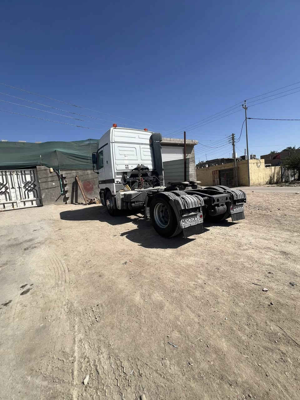 سلام عليكم 2003 رقم بصره سنويه حد 27 حديديه جديده سعر م150وبيههًً مجال ***********
