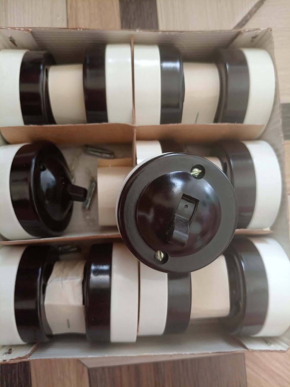 هولدر وبلك سويج ونقطه الكارتونه ٢٠ الف كل كارتون ١٢ قطعه


**إذا كنت صاحب هذا الإعلان وتريد حذفه لأي سبب، رجاءا أرسل رسالة إلى الدعم الفني**