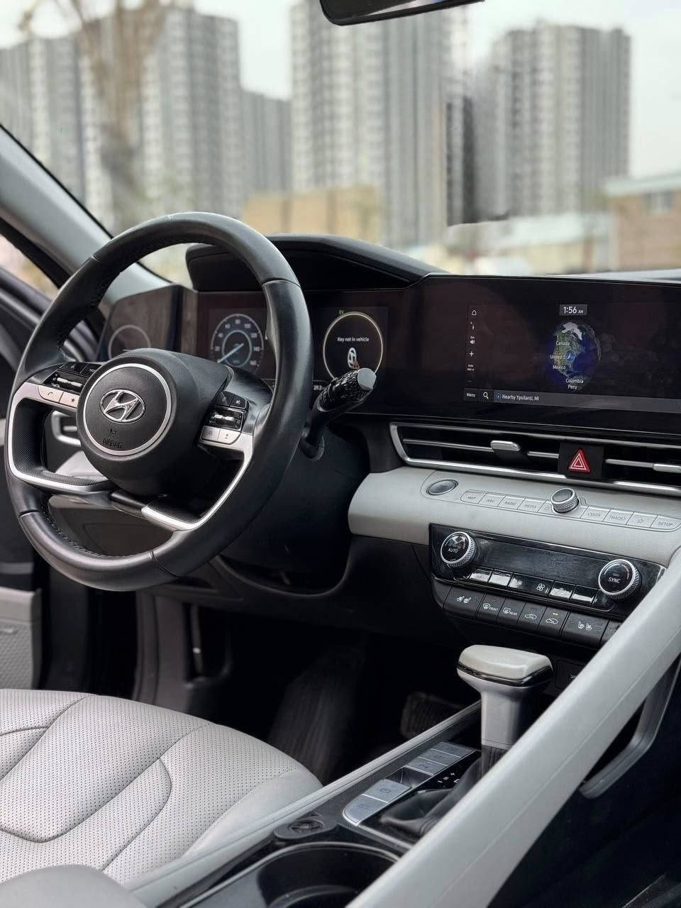 السلام عليكم
النترا 2024 هايبرد 
المواصفات:
.كشنات جلد تدفئه وتبريد 
.اناره داخليه بالدشبول
.دخول ذكي
.كشنات خزن ميموري
.ديجتال على طول الدشبول
.عداد متغير ٤ اشكال
.drive mode 3
.هاند بريك كهرباء
.اوتو هولد 
.داخل ابيض ملكي
.فتحه سقف
.رادار امامي
.رادار خلفي
.رادار جانبي 360
. تشغيل عن بعد
.تحديد مسار (قياده ذاتيه)
.كروس كونترول (مثبت سرعه) 
.ممشى السياره 25800mi
وبعد بيها هواي مواصفات الي يحبها گلبك.
كير ومكينه كفاله عامه حادث چاملغ وبنيد
بدون شواصي ولغود كفاله
ايرباك الستيرن فقط طاك
السياره نضيفه كلش احلى من الصور  بحاله الزيرو
السعر 157 وبيها مجال بسيط للشراي
 غير متواجد فيس ***********
