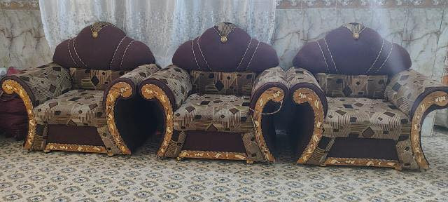 السلام عليكم
سعر القنفات 350 الف 6 قطع كلش قويات وعمليات
الزوليه سعرها 75 
المعرض سعره 300 الف
وبيهن مجال
مكاني بصره_كرمة علي


**إذا كنت صاحب هذا الإعلان وتريد حذفه لأي سبب، رجاءا أرسل رسالة إلى الدعم الفني**