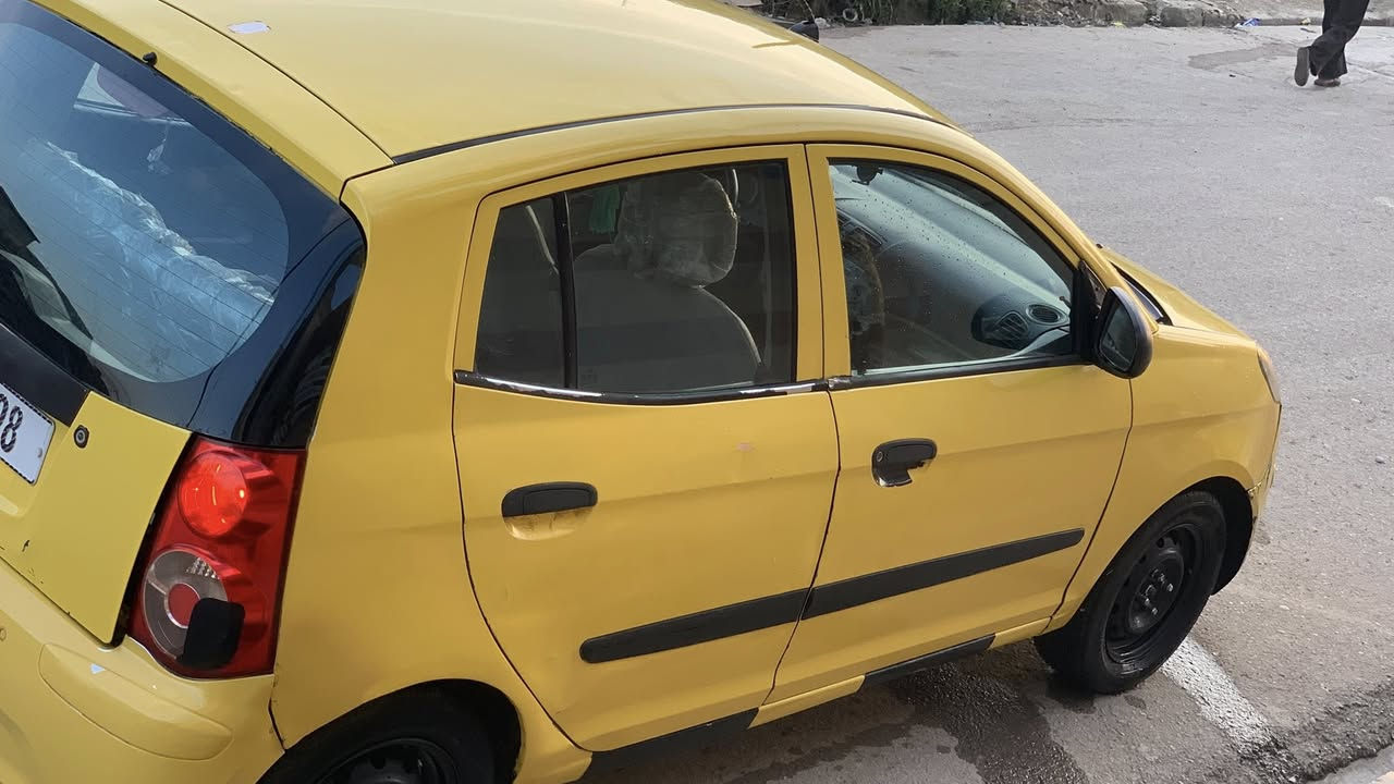 بيكانتو موديل  2009  توماتيك
كير محرك شرط سياره مال جناي هيئة قرامات  صفر سنويه للـ 2030 الشرعي موجود  شوكت من تريد يحولك كاربون بانزين بيها رايدها ب 62 وبيها مجال قليل 

للاستفسار اتصل على الرقم  
***********
