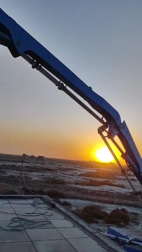 السلام عليكم ورحمة الله وبركاته
بيت للبيع مساحة ١٢٥ متر , واجهة ٦ وربع ونزال ٢٠ م

موقعه تجاري تبليط بالباب عرصات حيدر حجي هندي حولي الخصيمة شارع ابو لمى مجاور جامع اسماء الله الحسنى

معاملة تطويب البيت كاملة ومرقم

البيت يتكون من طابقين الطابق الاول (كونكريت مسلح صب مركزي )صحيات خارجية مطبخ و براني وصالة وغرفة نوم ومنور

(الطابق الارضي)

الكراج 4.8 * 3.25 مع حديقة داخليه صغيرة

وحديقة خارجية كبيرة

ابعاد المطبخ 2.5 * 4.25

ابعاد الغرفة 5 *3.5

ابعاد الصالة

ابعاد البراني 3 * 5

(الطابق الثاني) (عكادة درجة اولى شيلمان بلجيكي)

غرفة نوم على طول الواجهة مع بالكونة مطلّة على الشارع

صالة + مجمع صحيات

ابعاد الغرفة 6*6

ابعاد الصالة 5* 3.6

علما البناء حديث ٢٠٢٥ درجة اولى

من بناء ولبخ تكنيد مساطر ومواد الكهربائيات كله درجة اولى مع نظام حماية للكهربائيات عالي الجودة 

ويباع البيت مع كاونتر تسكام دبل ملحق HDF  وكوارتز جدا راقي قبل شهرين تم نصبه من قبل شركة اوسكار للمطابخ والديكورات

مع منظومة كاميرات جاهزة 4 كاميرات

مع سبلت 2 طن في غرفة الطابق الثاني

الحمامات مجهزة بالكامل من كل من الاكسسوارات والمقاعد الغربية والشرقية

بيبان الغرف تسكام صاج عراقي تصميم ولون ايطالي درجة اولى

للأستفسار الاتصال على الرقم

***********

‏‪‏‪0774 245 3640
