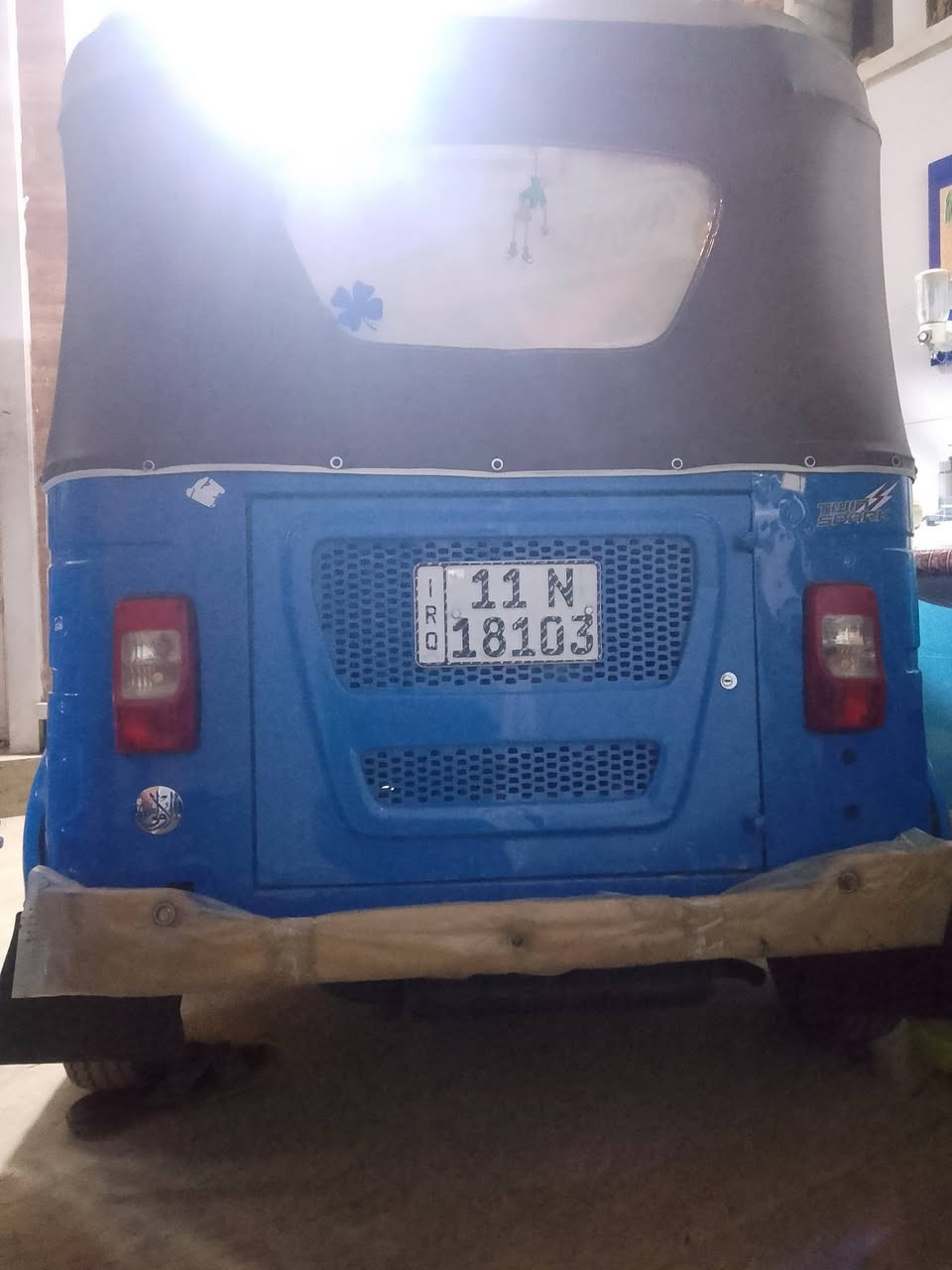 سلام عليكم تكتك للبيع 2022الشهر12 كفاله عامه بس بيه شخطين بل لغد بس السعر 9/5. ***********
