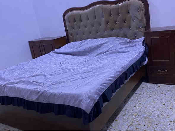 السلام عليكم 
للبيع غرفه صاج اصلي من الجد للحفيد استخدام ٧ اشهر  فقط مصبوغة لتبديل اللون فقط من بيجي الى جوزي فصلتهة ب٣ ملايين ونص وصبغتهة بمليون و٣٥٠ 

للبيع ب٣ ملايين الغرفه اخت الجديده صار عندي سفر وداصفي بالغراض 
مكاني الدوره حي الحسين 
للأستفسار *********** 
متوفر  واتساب بغداد
