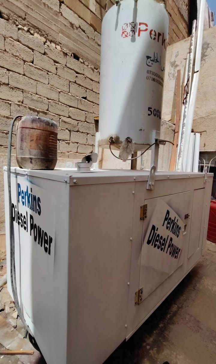 السلام عليكم...
للبيع مولده بيركنز كاتم 30KV انكليزي 3 بستم نظيفه جدآ ادامه كامله بدون تبخير بدون اي نقص مع تانكي 500 لتر من شركة فيض الخليج السعر 43$ بيهه مجال بسيط العنوان حله حي الاساتذه للأستفسار الاتصال على الرقم *********** مهندس مهند
