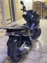 pcx جيل الثالث كوري ماشيه50 الف سعرها 13 ورقه وبيها مجال قليل مكينه 15...