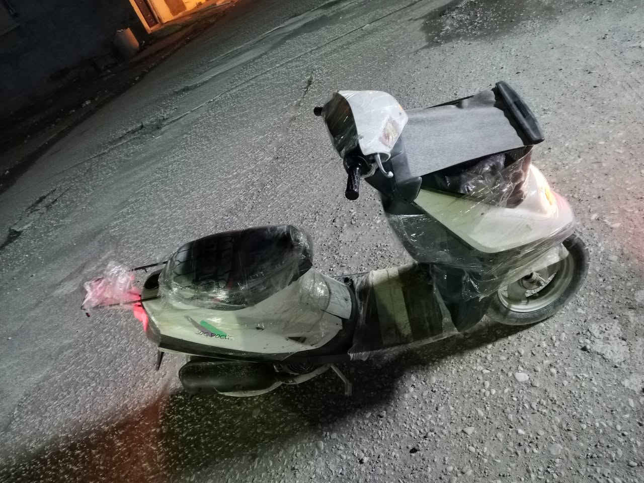 السلام عليكم للبيع سلف كهربائيات يشتغل محرك ما مفتوح السعر 225   شراي خابر ***********
