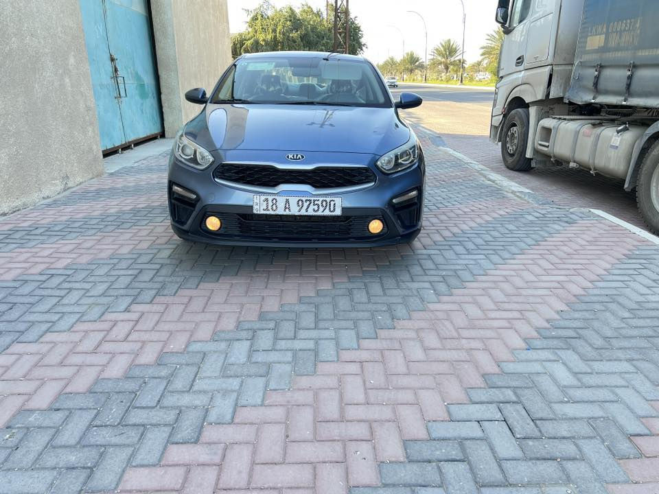 السلام عليكم
للبيع سيراتو خليجي موديل 2021 هزة ورقم جديد رقم بابل الدولي مكينة كير حدادية تبريد تدفئة على وضع الشركة مكينة 1.6 دوش وگير اي تي المرغوب ماشية 95 الف بيها صبغ جاملغ امامي وباب السايق بدون تبديل وبدون داخل السعر المطلوب 135$ مكاني كربلاء 
للاستفسار ***********
