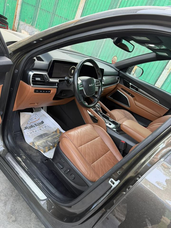 لسلام عليكم  مكلف بلنشر  كيا تولرايد 2023 السياره فولsx  اكس لاين ورايدها 24500$دفترين و45 ورقه وىي استفسار  ***********حيدر
