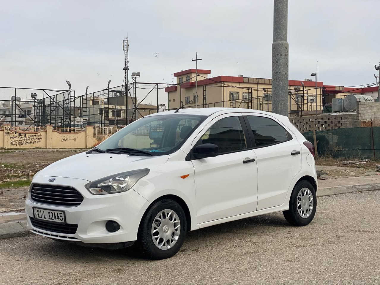 فؤرد فيكؤ مؤديل 2016نمونه سه نه وى تازه مه كينه و كئرى لؤك 2جام كاره با 4تايه ى لؤك 2بارجه و نيوى بؤياخه بئ ناوكرتن مالى دؤسته سعرى74گه لاله سليمانيم ***********فايبه رى له سه ره السليمانية, العراق
