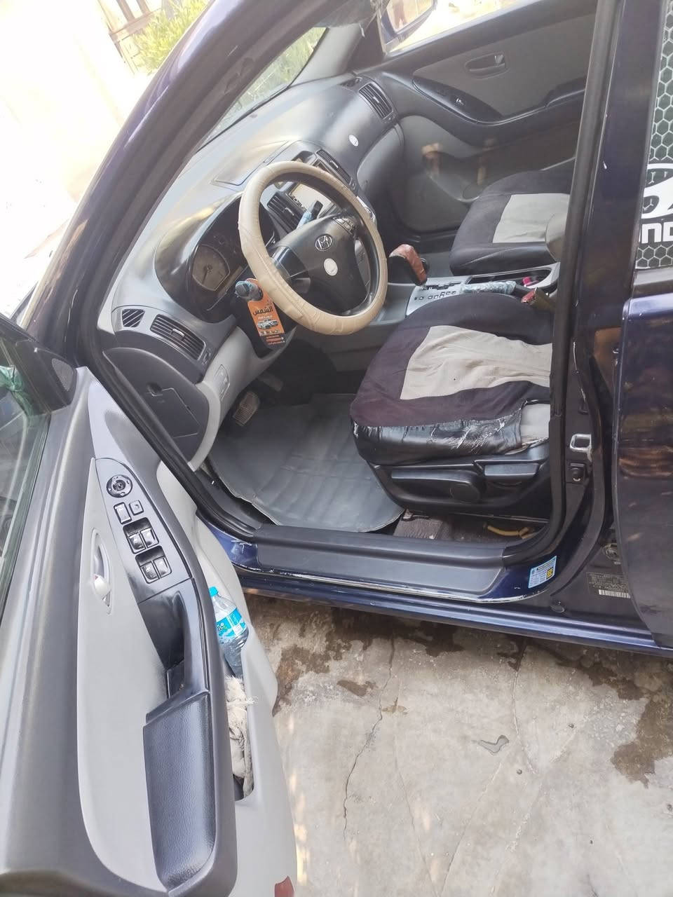 سلام عليكم النترا ٢٠٠٨البيع تحويل ثاني يوم سعر ٨٩ بيه مجال ***********
