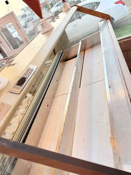 عارضه Fbايطالي
220سمً

16بلانك 

مستخدمه نضيفه جدا

كمبريسر بطحي دورين 

3فيز 

العرض ماله مرتب 

تجميد فول الفول 

‏السعر والتفاصيل مراسلة الصفحة

‏أو الاتصال على الرقم ***********

‏العنوان البصرة ￼
