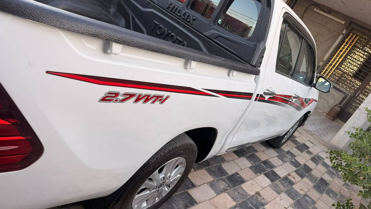 السلام عليكم
تويوتا موديل ٢٠٢٥ كفاله عامه ماشيه ٩٠٠٠ حقيقي رقم بغداد ب اسمي تحويل ثاني يوم فول مواصفات ضمان الساز 
اتصال على الرقم 
***********
***********
