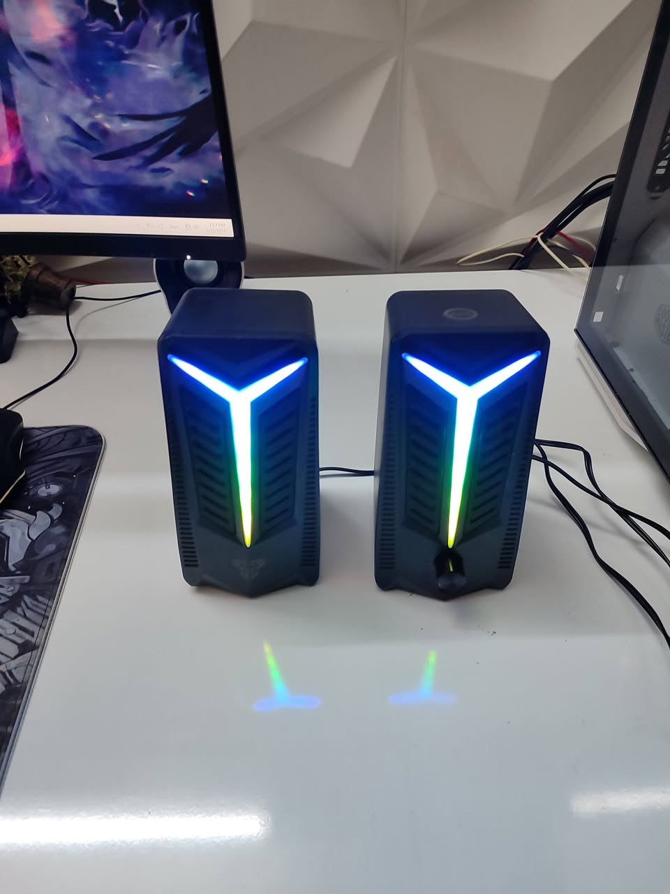 قطع للبيع توصيل موجود 

Monitor LG 75HZ WHITE 
85 الف 

Ups Onlenie 1KV Rislng
استخدام اسبوع فقط الوصل بالصور موضح تاريخ الشراء مع السعر بي ضمان سنه كاملة من مكتب بالصناعة 
165 الف شامل توصيل 

Mouse Bloody 
35 الف

Logitcg G635 
65 الف 

Micrhone Fifine Am8  White 
55 الف 

سبيكرات ارجي بي تحكم كامل الزوج ب20 الف 

للتواصل 
***********
