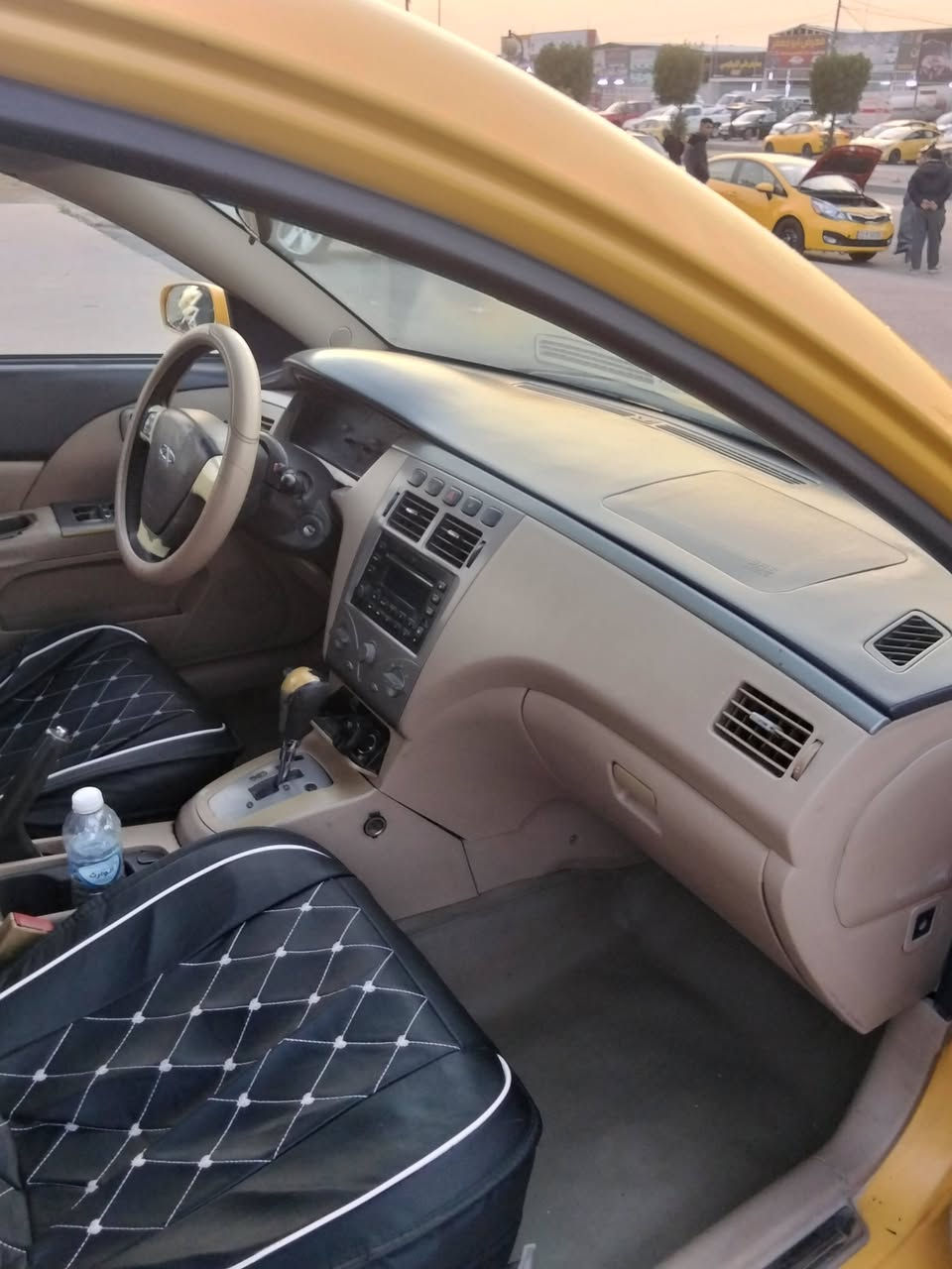 سلام عليكم شيري   A 5
2011      رقم بقداد انكليزي مصفر هيه وقرامات
 شرط التحويل كير ومكينه شادهن حاويه كامري ابولكف
السعر 32  ورقه  بيهه مجال حك جيه صدر جديد
استفسار اتصل وتدلل ***********
