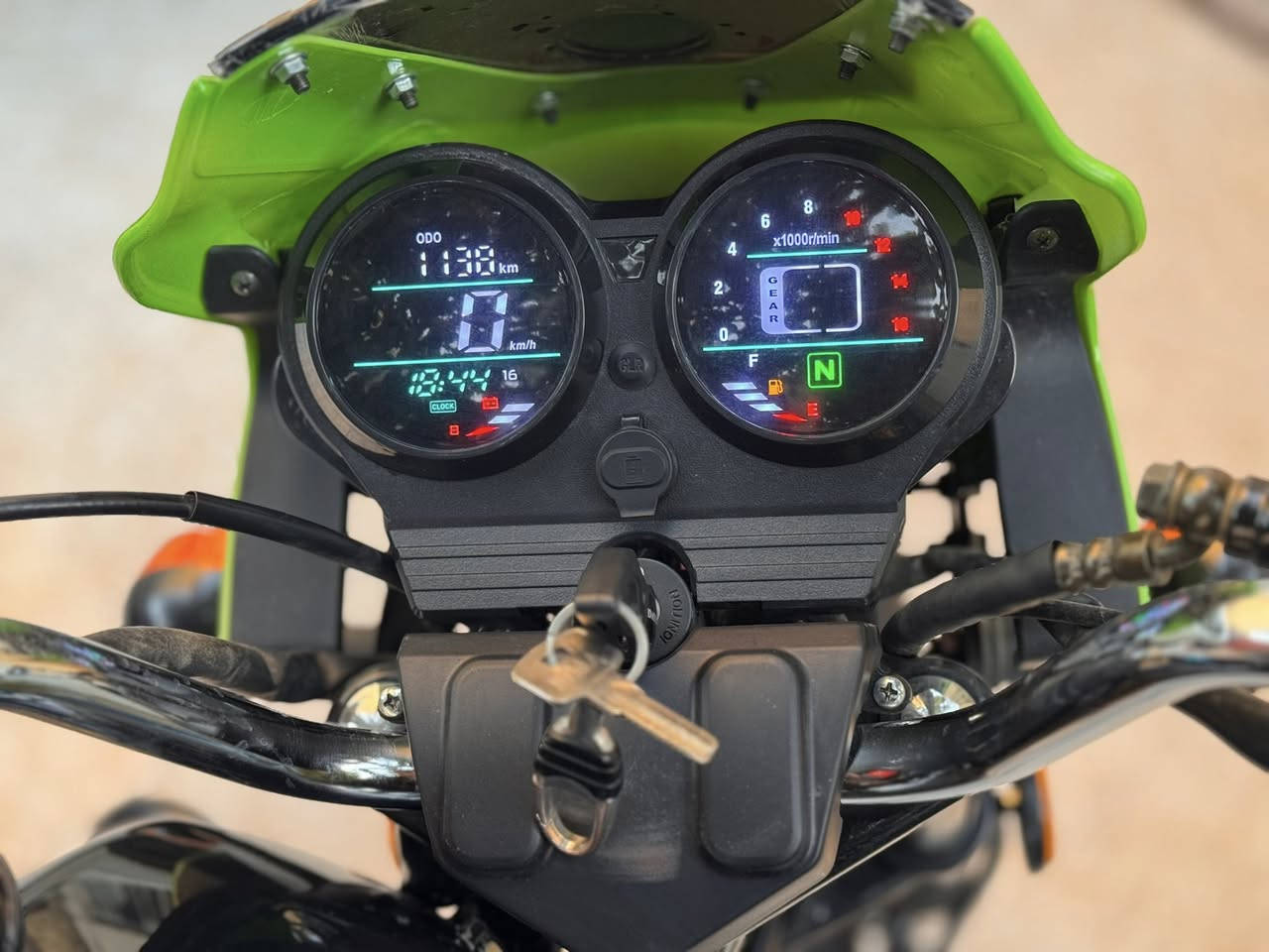 السلام عليكم اخوتي 🫡🫡
دراجه دايون جبلي مطلعها وكيل قبل شهر تقريبا دراجه حلوه وتخبل ما ناقصها اي شي كفاله عامه من الزلغ والشخط اوراق سكنر مكاني ناصريه مركز سومر السعر مليون و875.     *********** 
وبيها مجال 1875
