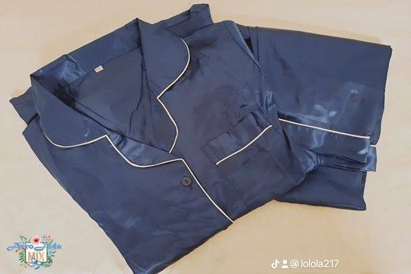 #اتراكات نسائي كل القياساات متوفرة 
سعر القطعة 🔟


**إذا كنت صاحب هذا الإعلان وتريد حذفه لأي سبب، رجاءا أرسل رسالة إلى الدعم الفني**