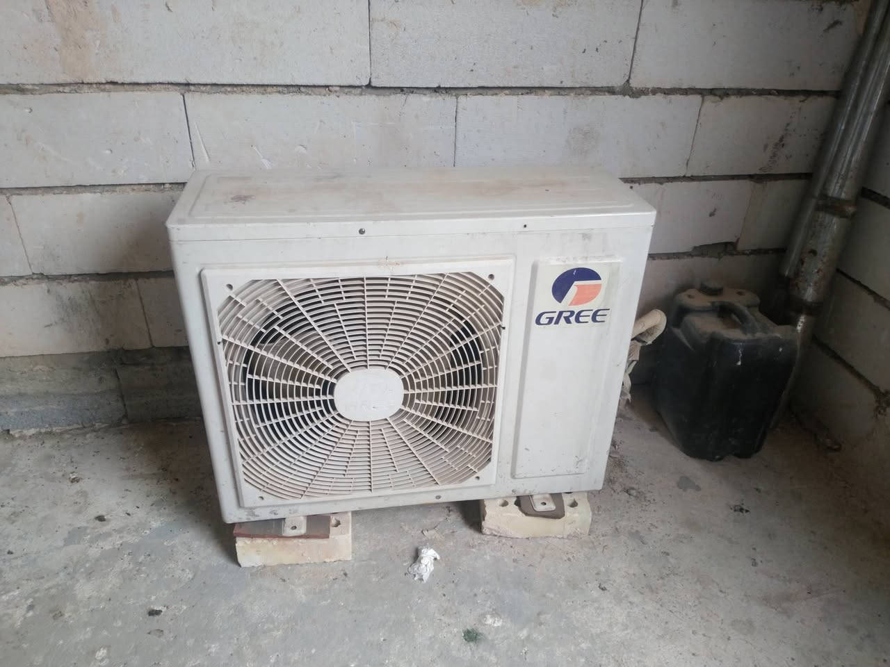 سبلت للبيع طنين شغال عوزه شوي غاز ٣٠٠ وبي مجال ***********
