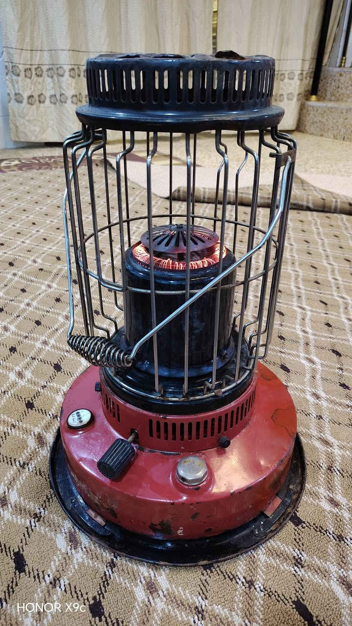 صوبه اصليه ياباني حجم كبير
لا تصرف ولا دخن ***********
