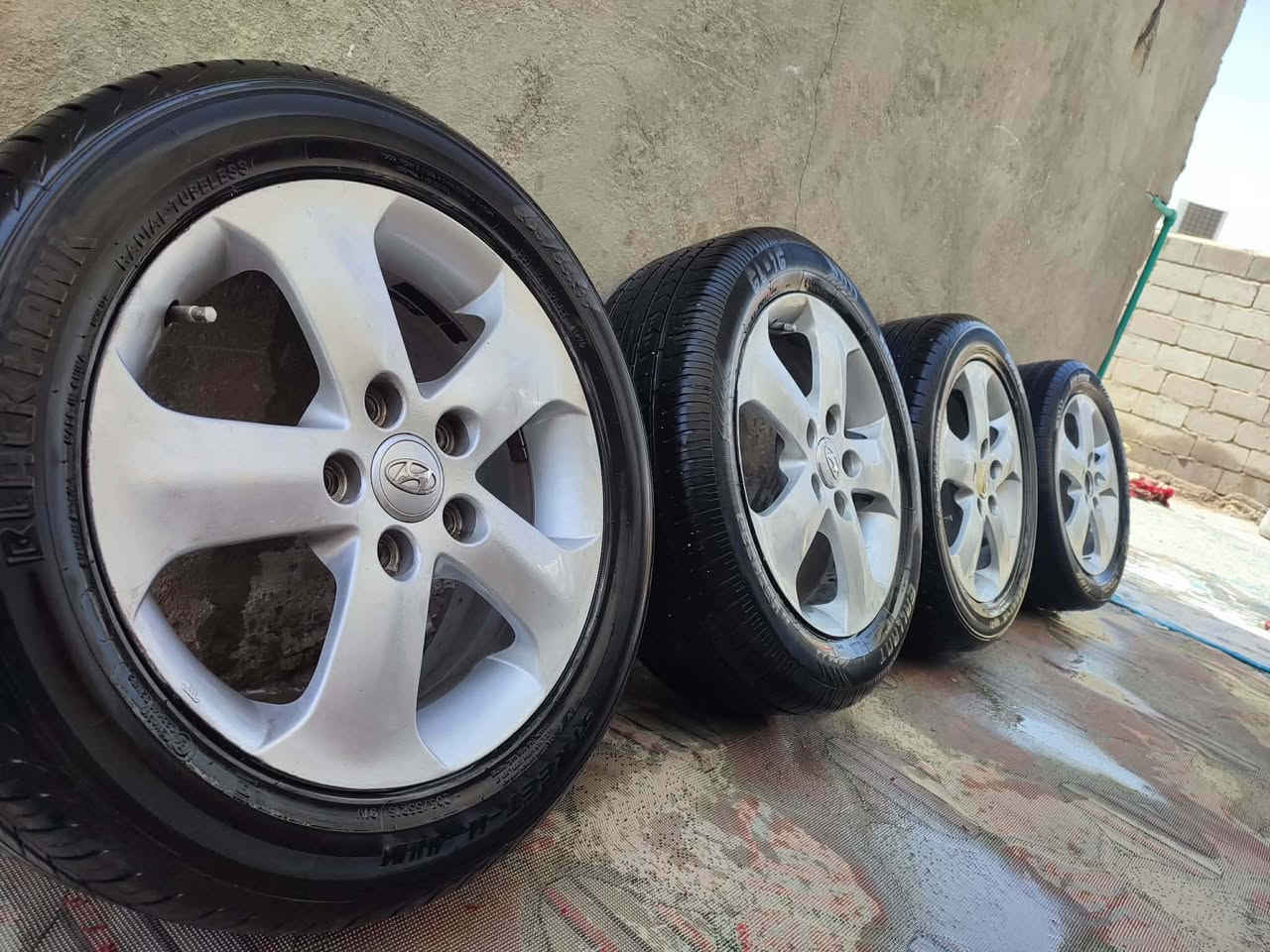 ويل كب النترا اصلي حجم ١٦مع تخم تاير جدد 

اخوان اليريد  يتعامل لايجي خاص السعر قفل ٣٠٠
والمايعجبو السعر خلي يعبر المنشور روح اخذ ويل وحدو ب٣٠٠

فقط بيع بدووون مراوس


**إذا كنت صاحب هذا الإعلان وتريد حذفه لأي سبب، رجاءا أرسل رسالة إلى الدعم الفني**