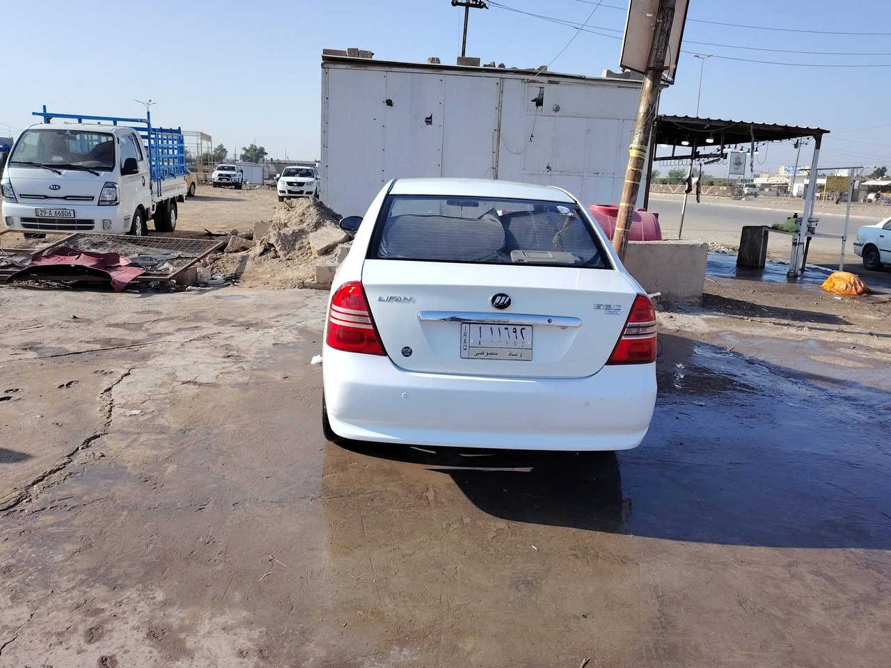 ليفان موديل 13 واسط تحويل مباشر سياره كفاله سونار بيها حداده صدر امامي خلفي كله جديد لايت زنون كير عادي بلادي  مكانها واسط
#السعر52 وبيها مجال
الهاتف. ***********
