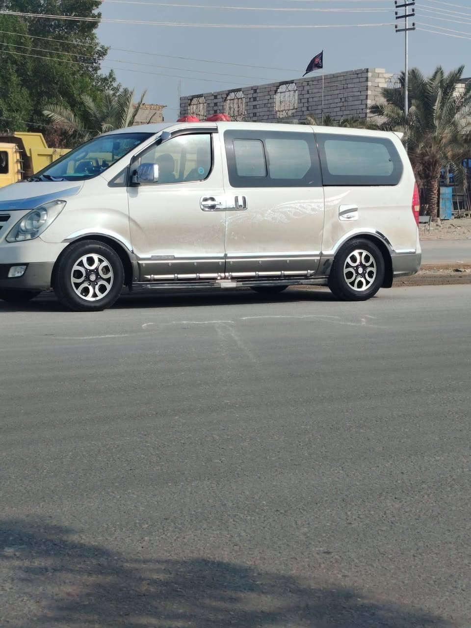 سلام عليكم
ستاركس موديل 2012مفتوحه ومحوره مسكر اوتوماتيك سياره كفاله عامه حداديه جديده تبريد ثلج تدفه السياره نضيفه بمعنه الكلمه رقم انكليزي بقي عله الستلم الرقم السعر 170. وبيه مجال 
***********
