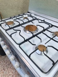 طباخ يونيفرسال مصري ابيض خمس عيون افران منفصله شوايه وكلوب كله شغال تا...