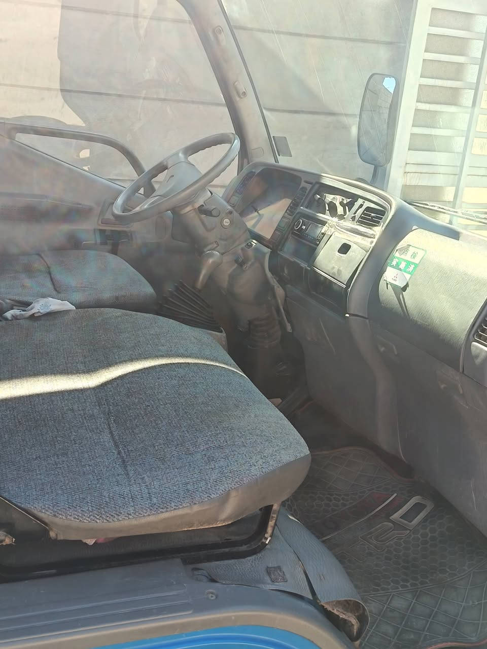 سلام عليكم كنتر قلاب موديل 1995 ورك جوه بلادي قلاب دخول جديد بموديلها بسمي مكاني بغداد ***********
