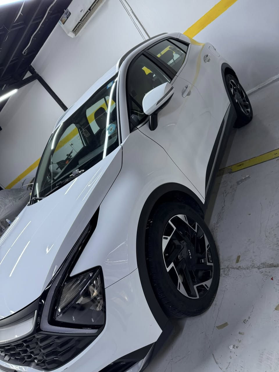 السلام عليكم للبيع فقط
سبورتج ٢٠٢٢ 
خليجي مكفوله  
ماشيه ٧٢ الف 
سياره جديده معنى كلمه 
وهسه كملت بولش وحمام 
رقم بغداد تحويل مباشر 
السعر ٢٠٠٠٠$ يعني دفترين بيها مجال بسيط 
العنوان بغداد . مجمع مشن 
***********
