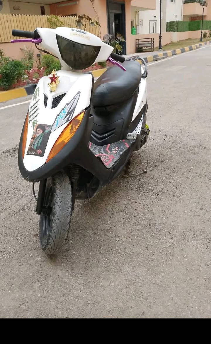 سلام عليكم شباب ماكس عدله بوشه 55 مكفوله كفاله عامه السعر النهائي 300 الرقم ***********
