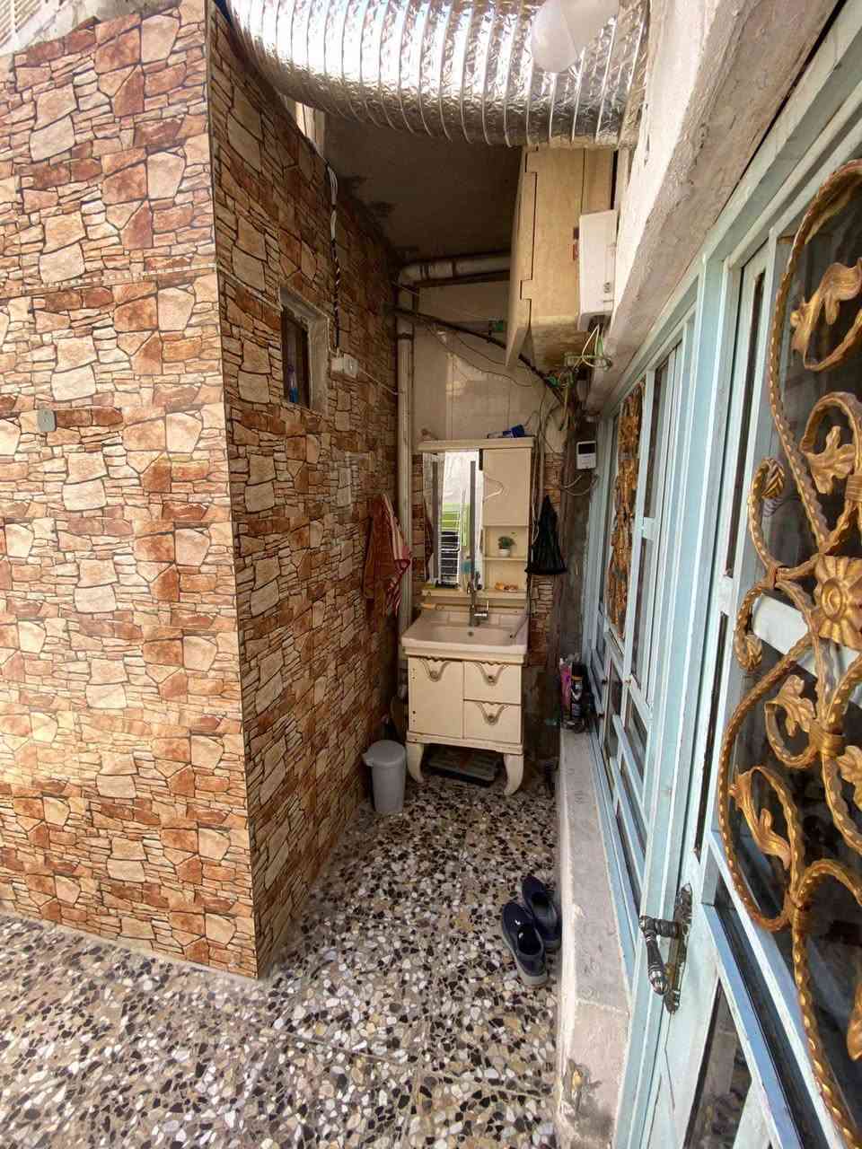 نصف قطعة شرك طابق ونص عكاده 
شارع الفلاح قطاع ٤٨ خلف الملجأ بالفرع القصير السعر ٨٧ موبايل *********** بغداد, العراق
