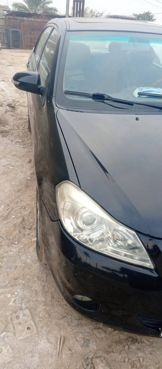 سلام عليكم بي وايدي جي ثري موديل 2016 ربع باب صبغ بيها سعر 68 بيها مجال حك جيه عنوان دوره ***********
