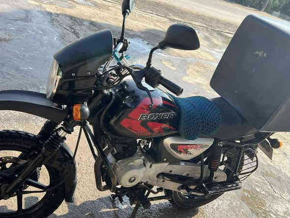 سلام عليكم بوكسر 23 رقم سنويه انكليزي بسمي  
منظومه زنون اصلي دبل اشاره مكنيه مكفوله 
جيبلك فيتر وتعال سعر 2/500 مليونين ونص 
عنواني زعفرانيه ***********
***********
