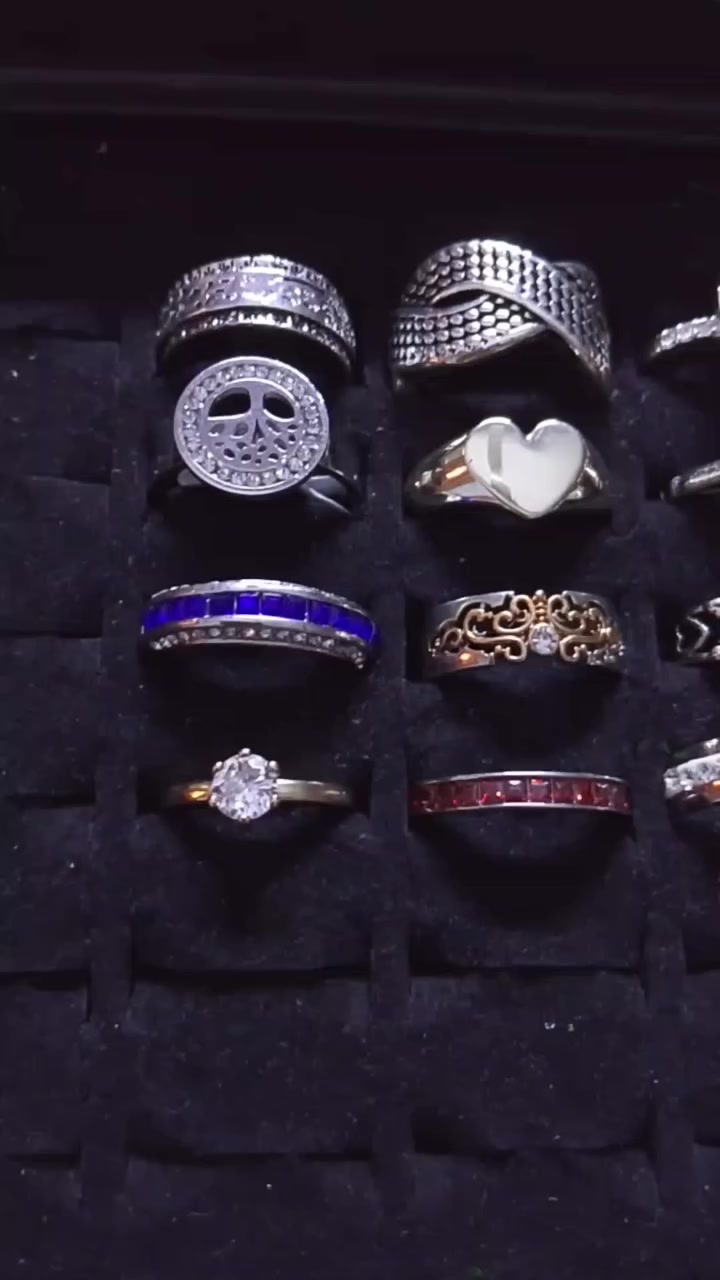 سلام عليكم 
حافضه محابس مع 30محبس السعر 35الف مع توصيل


**إذا كنت صاحب هذا الإعلان وتريد حذفه لأي سبب، رجاءا أرسل رسالة إلى الدعم الفني**