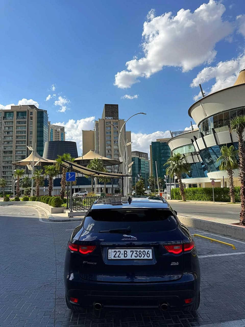 موصفاتS
Jaguatr
فول فول موصفات
120 الف مایل
واحد قطعە کلیر
بدون دواخل
کل ارباگات سلیم
٦ سلندر سوبر جارجد
مکان اربیل
سعر ١٨٩$
***********
